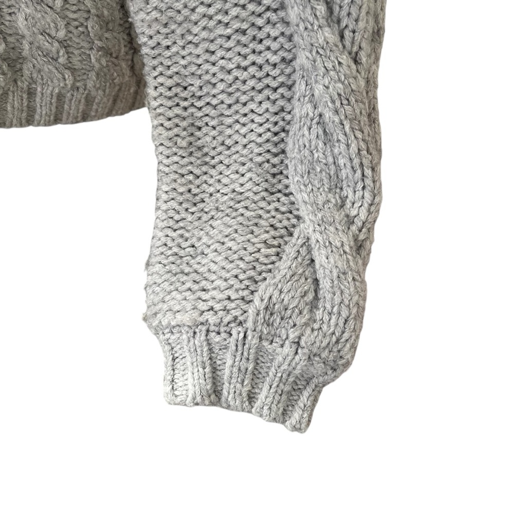 aerie gray cable knit crewneck sweater acrylic blend S - Picture 9 of 12